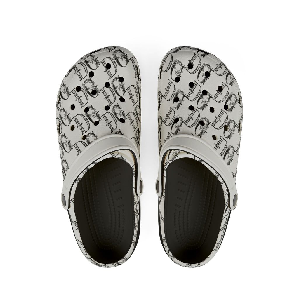 Fashionable EVA Foam Clogs with Stylish Graphic Print