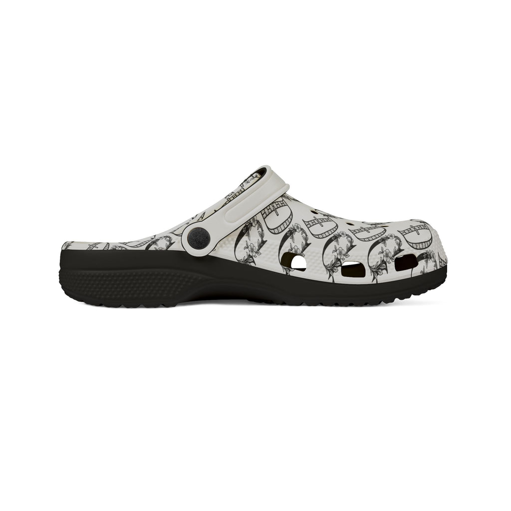 Fashionable EVA Foam Clogs with Stylish Graphic Print